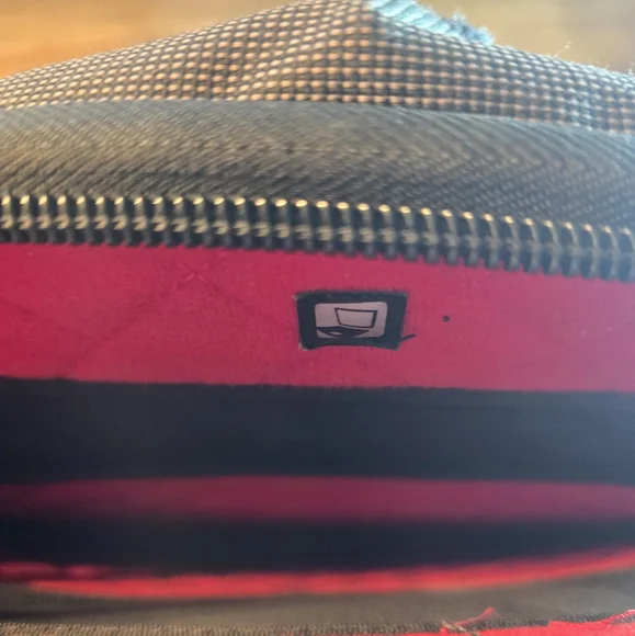 Ogio Renegade RSS 17" Black Pindot Laptop Backpack Carrying Case Tablet Bag - Picture 9 of 14